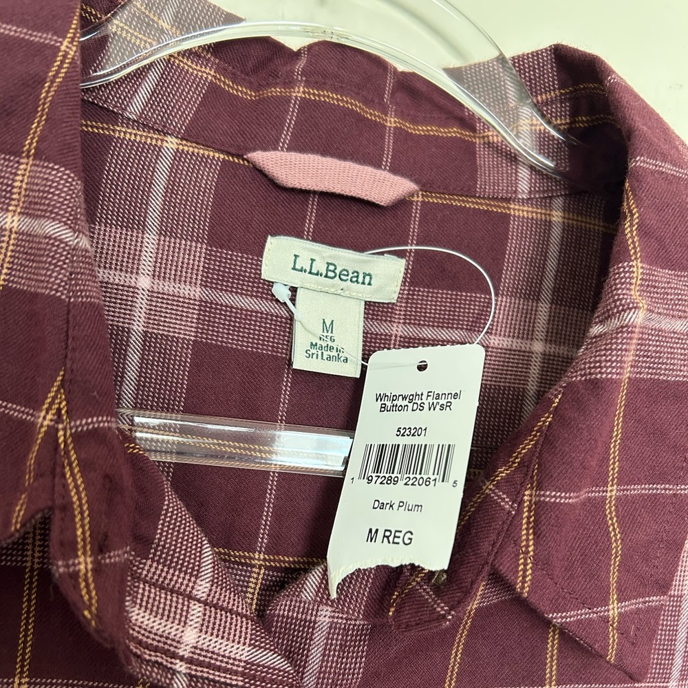 NWT L.L. Bean Whisperweight Flannel Button Shirt Size Medium Dark Plum - Picture 2 of 6